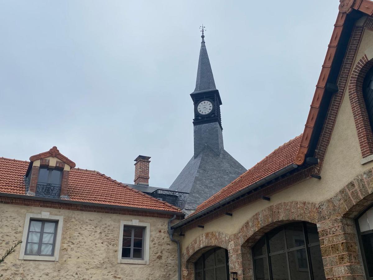 Loft Dans Le Clocher Face Au Chateau Bonnelles Εξωτερικό φωτογραφία