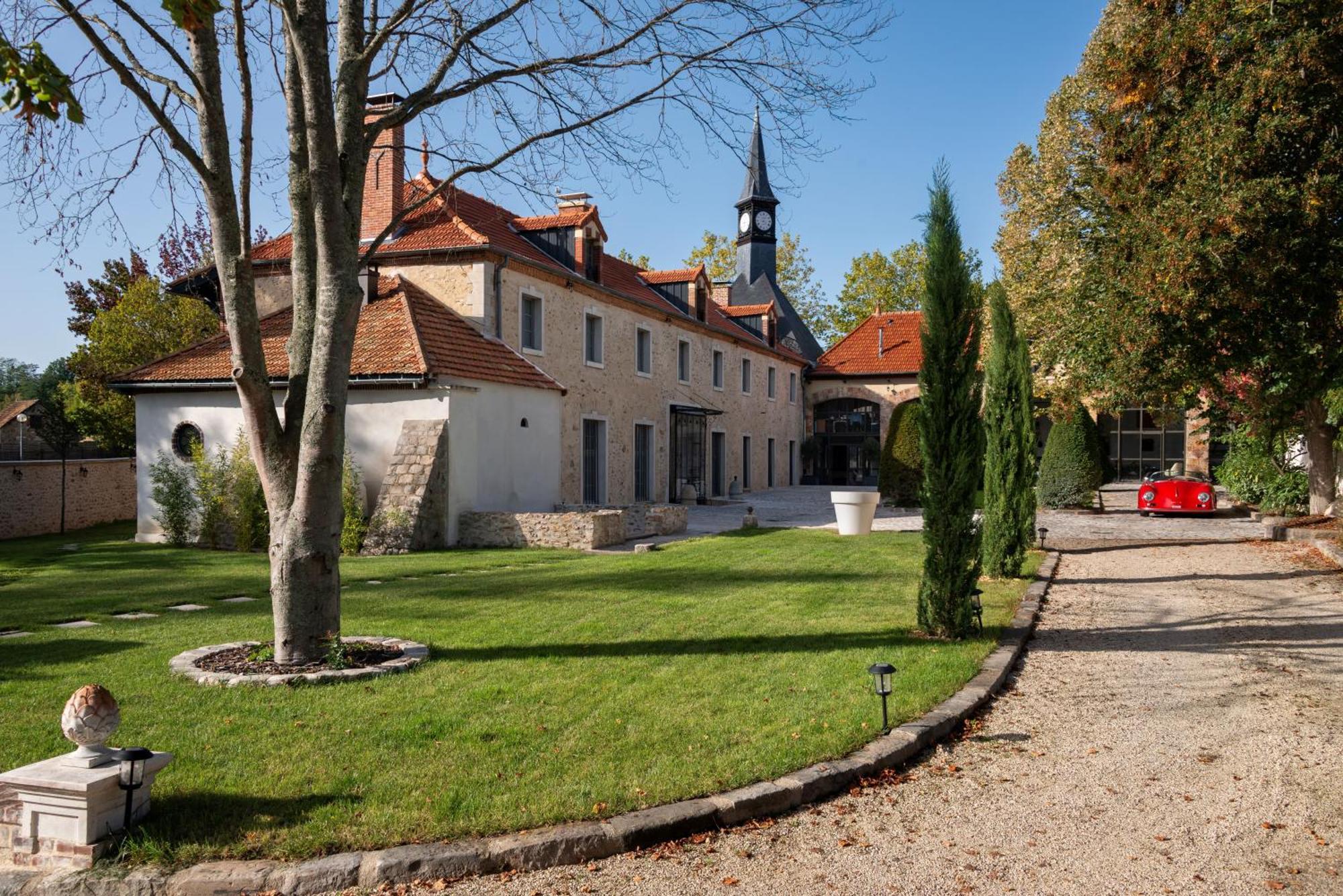 Loft Dans Le Clocher Face Au Chateau Bonnelles Εξωτερικό φωτογραφία